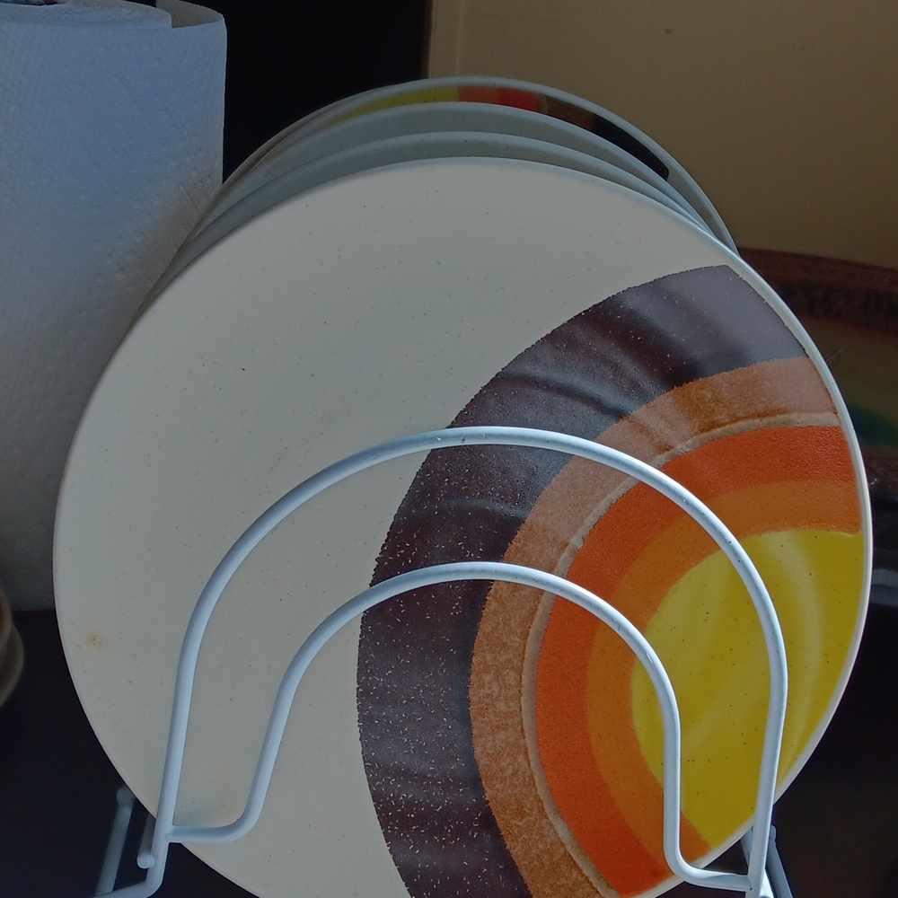 Retro Dinnerware Set with Yellow and Brown Design - Picture 2 of 4